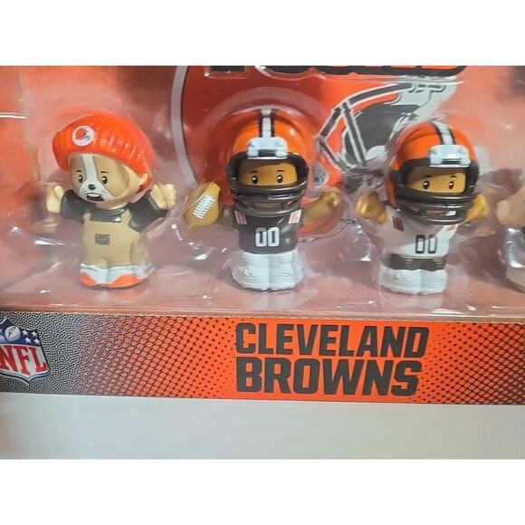 Fisher Price - Little People Collector NFL Cleveland Browns 4-Pack - Picture 7 of 10